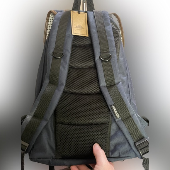 NWT Steve Madden Barnett Avenue NWT Backpack Navy - Picture 6 of 6